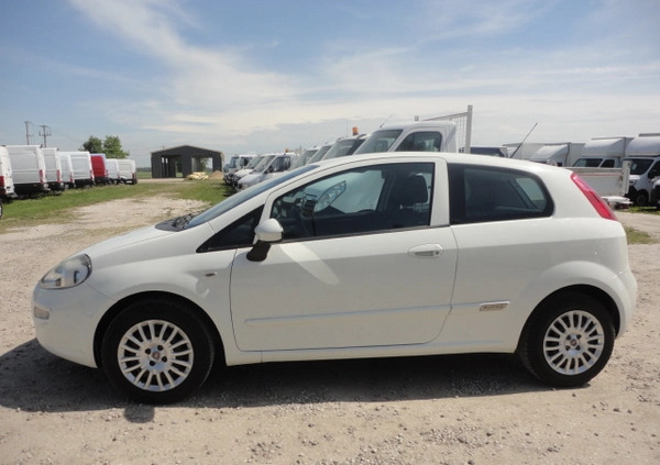 Fiat Punto cena 15900 przebieg: 149000, rok produkcji 2016 z Tarczyn małe 137